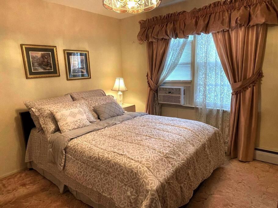 Entire Home In Buffalo - 6 Guests 3 Bedroom 1 Bath - Convenient Location - 25Min To Niagara Falls Eksteriør bilde